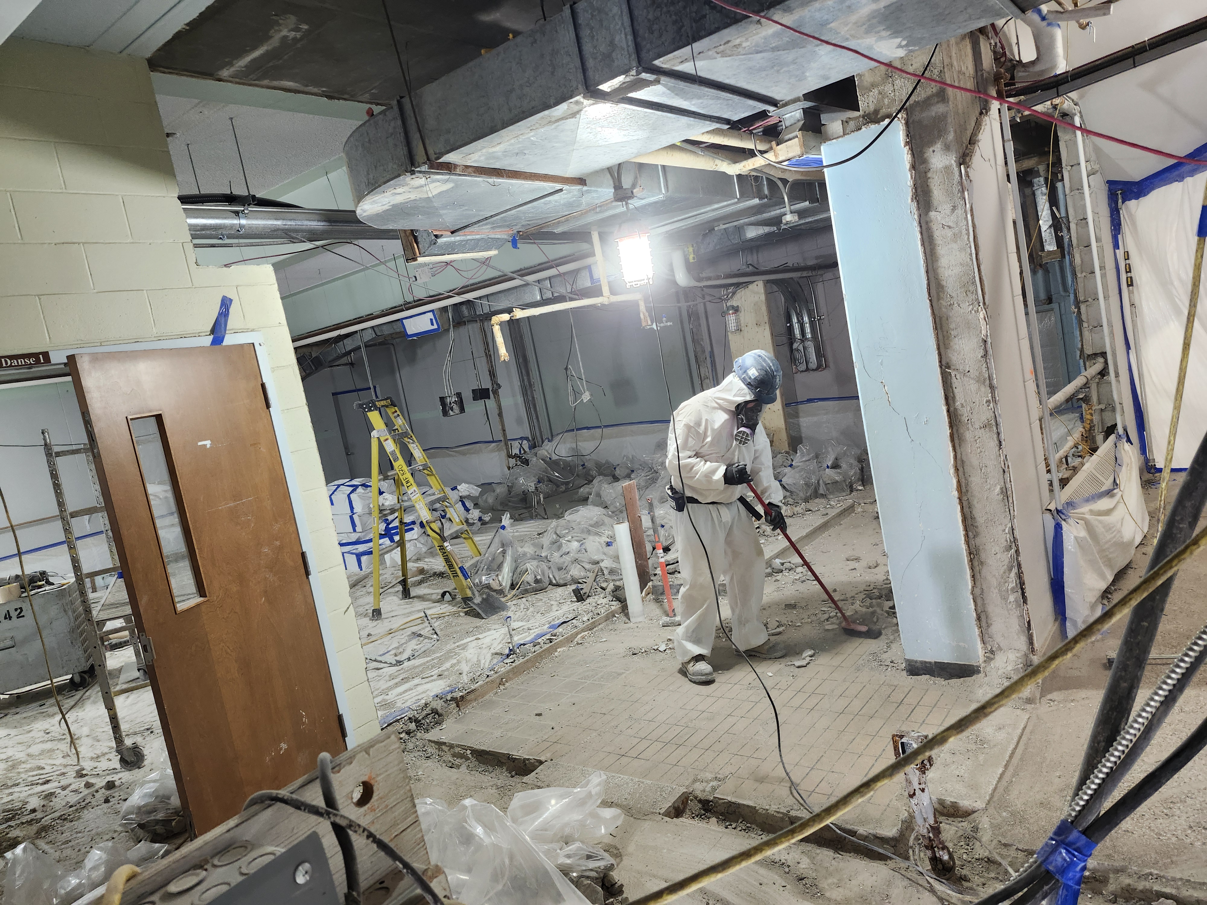 Intervention de décontamination — INF inc.